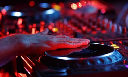DJ Akuten