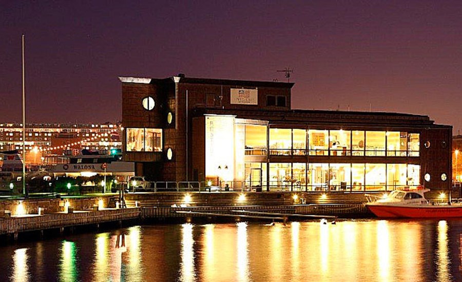 River Restaurant On The Pier